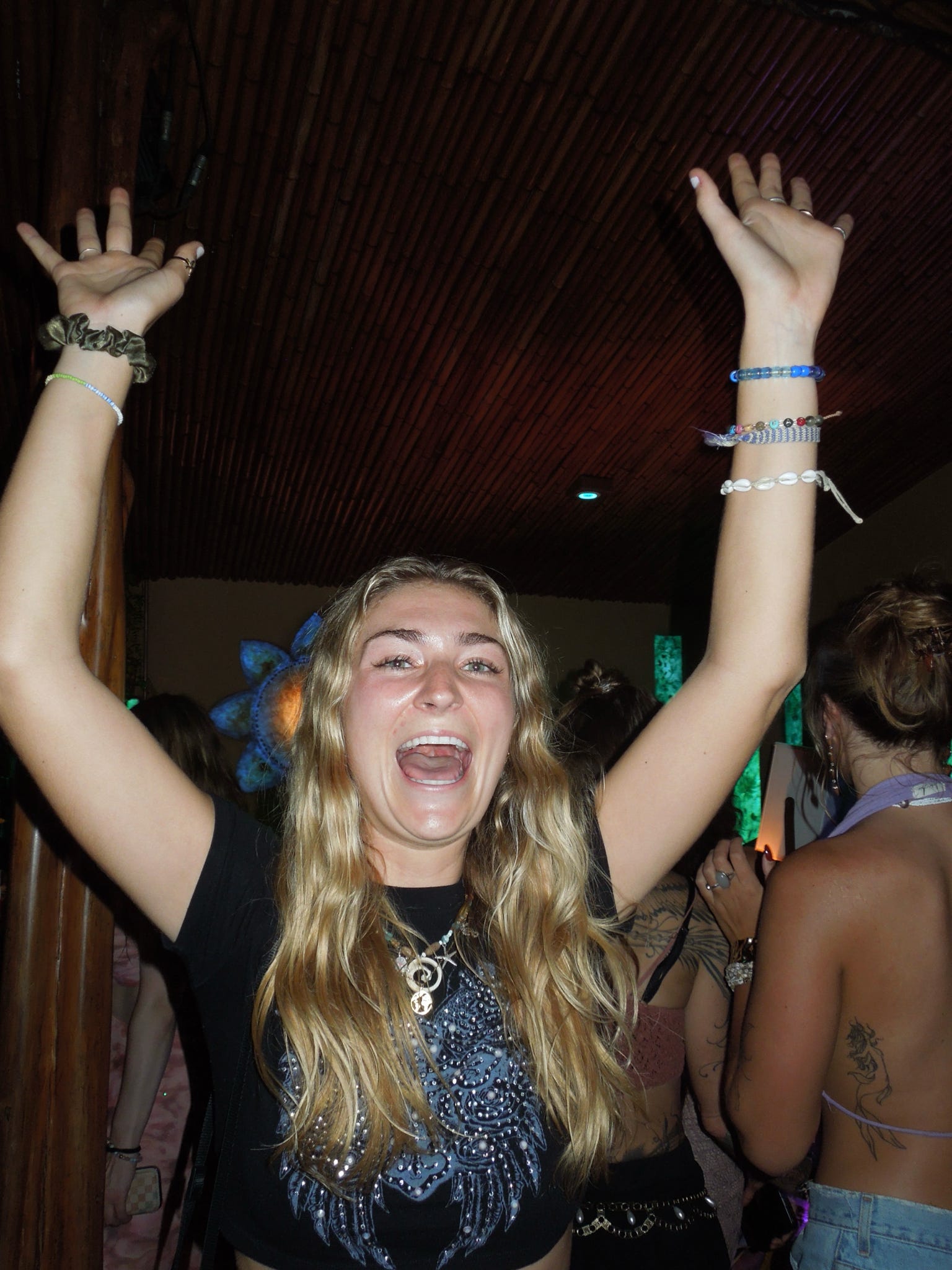 Hands up, screaming along on the dancefloor